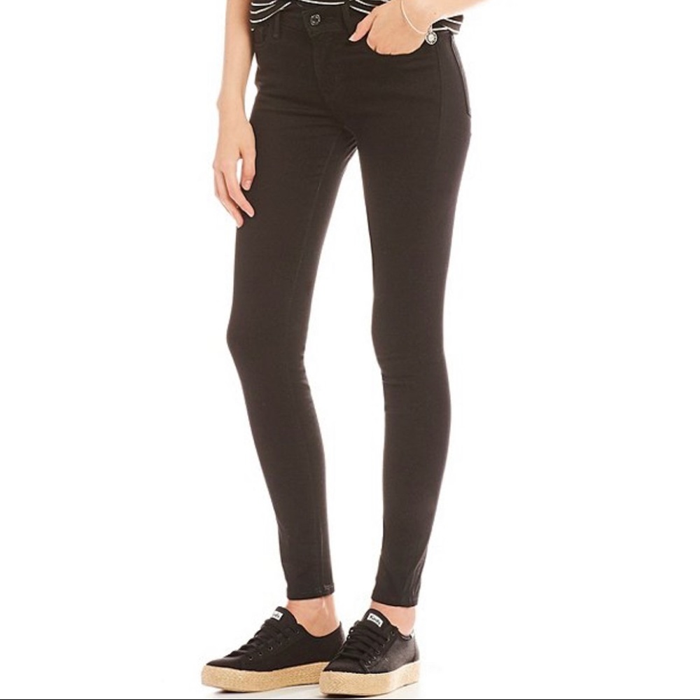 Levi’s 710 Super Skinny, Black, Size 28